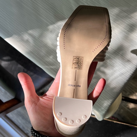 NIB Priana Ivory Dolce Vita slide/heels - Picture 4 of 5